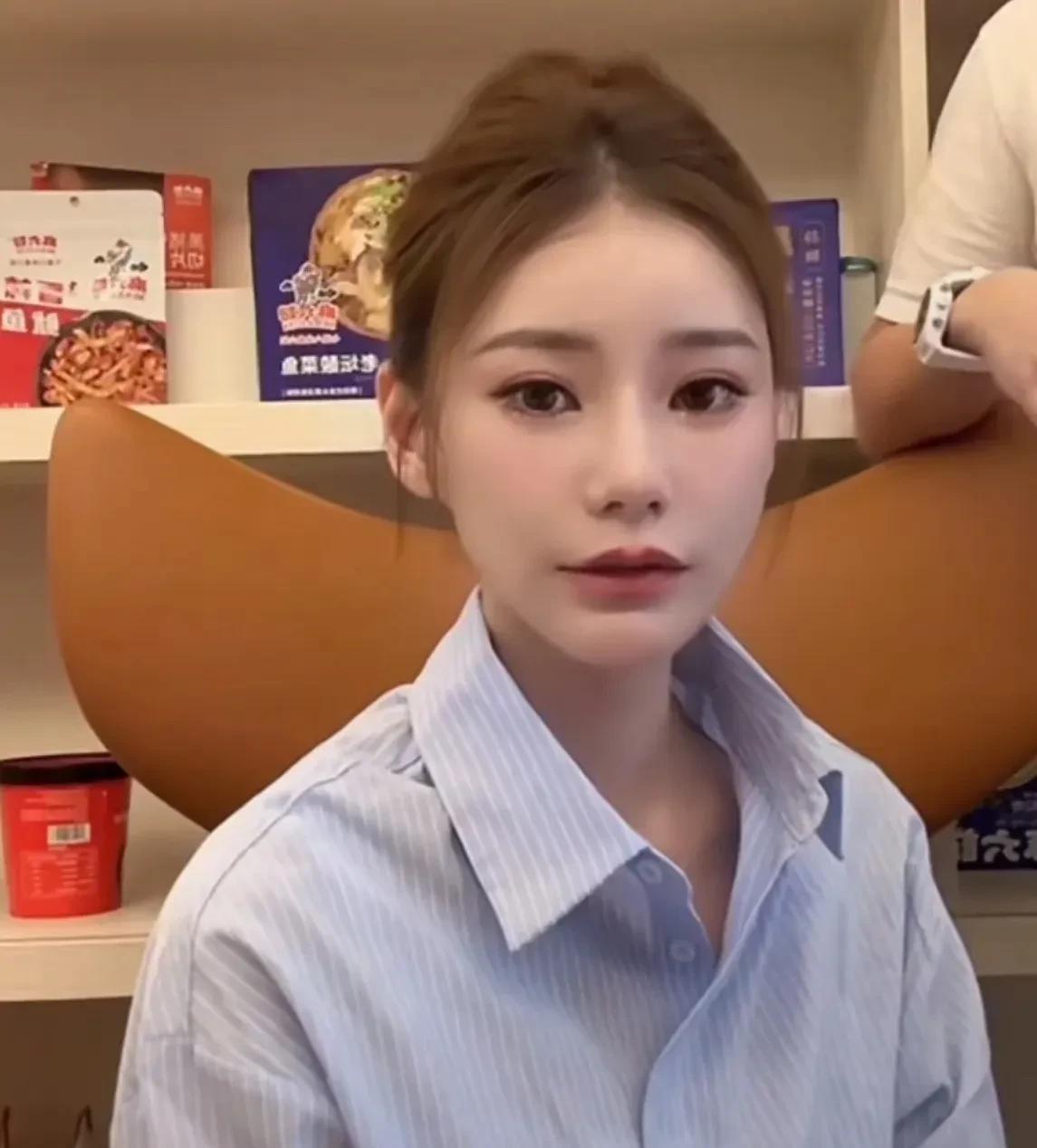 小玥儿找小梅问学习上不懂的地方，小梅拒绝了，对她说，去找你爸爸吧，我真的不知道。
