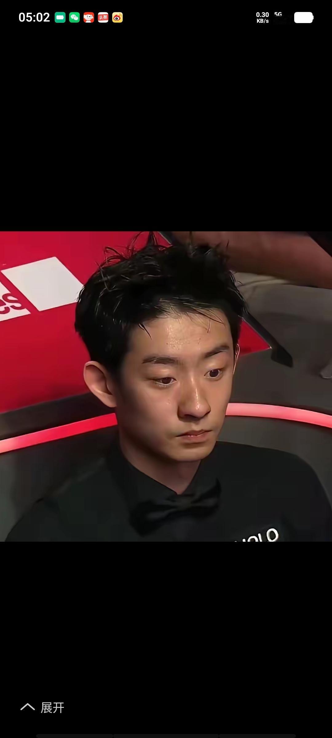 三星堆青铜人像脸吴宜泽，第一阶段与瓦菲战成4比4。昨晚至今晨的第二、三阶段比赛里