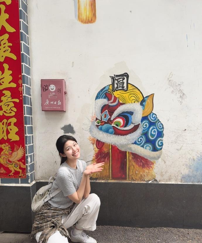 今日份烧鹅尝了，实话实说，真没前回跟婷宝在香港吃的那家那么香酥入味！心里还是最惦