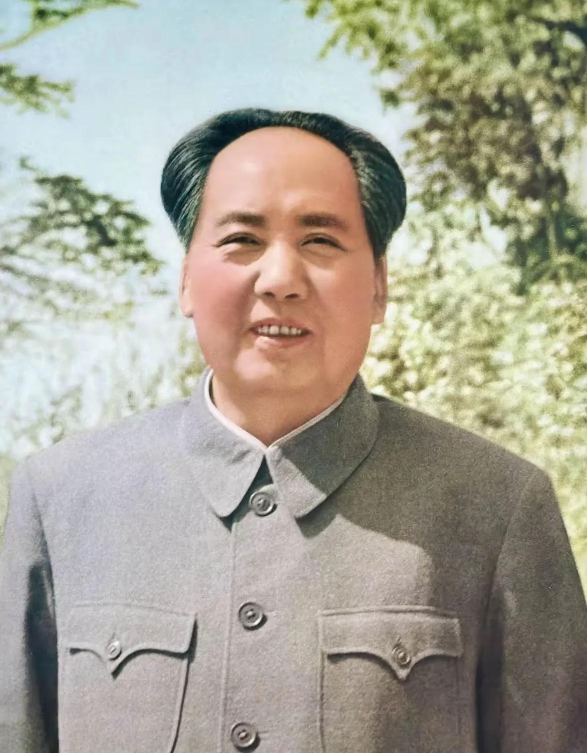 伟人毛泽东（354）1958年，毛泽东在成都。