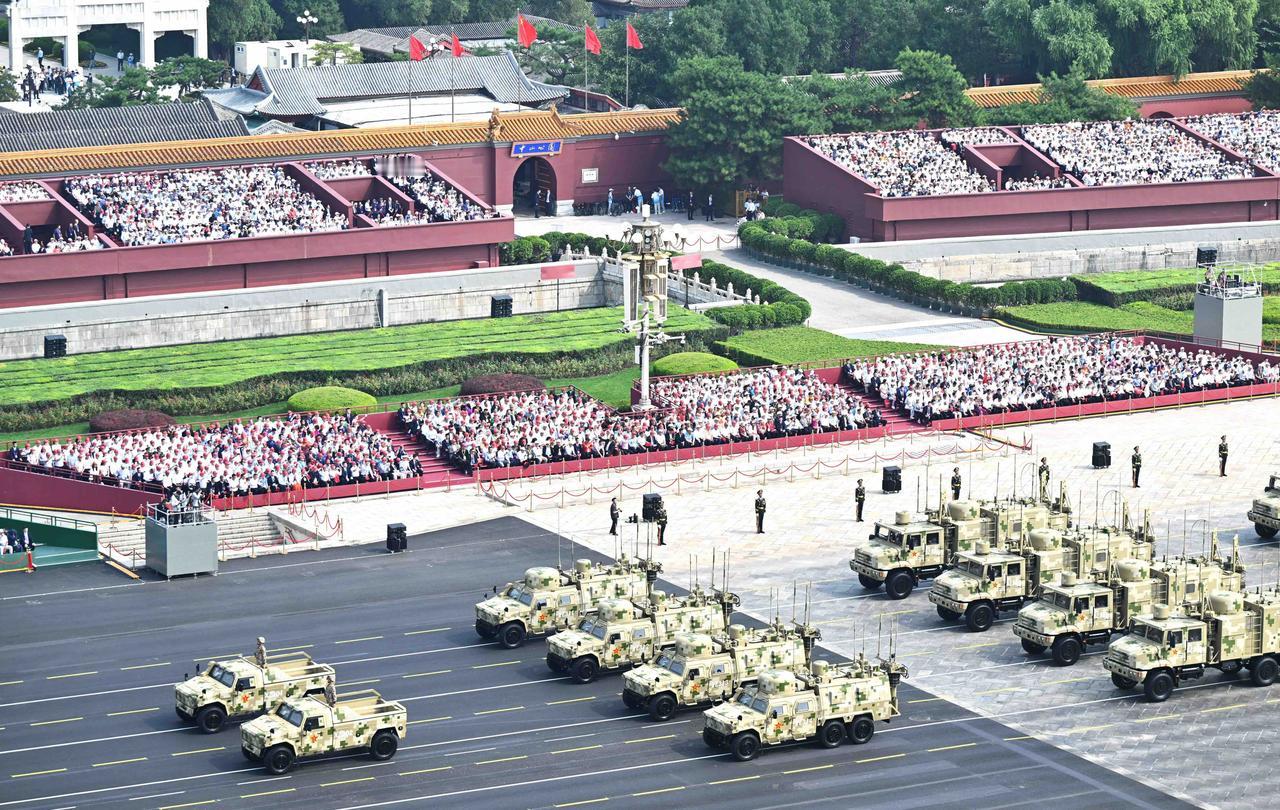 九三阅兵前夕受阅部队集结画面首次公开！这些细节藏着中国人最硬的底气你见过凌晨