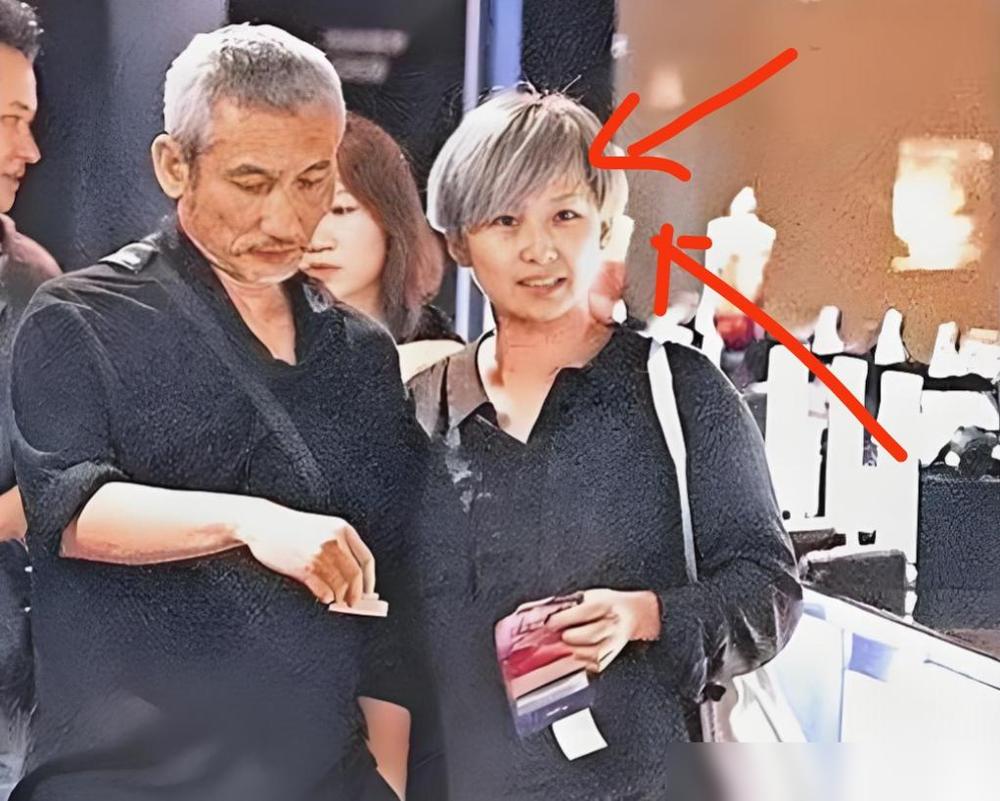 我问我爸，从男性的角度出发如果选老婆的话，施南生和乐乐你选谁要我说啊，这题真