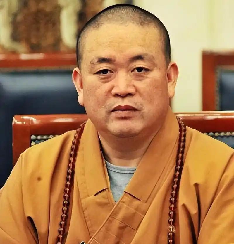 开始清算！释永信被查3天，再迎4大噩耗，花天酒地只是冰山一角从高高在上的“佛门