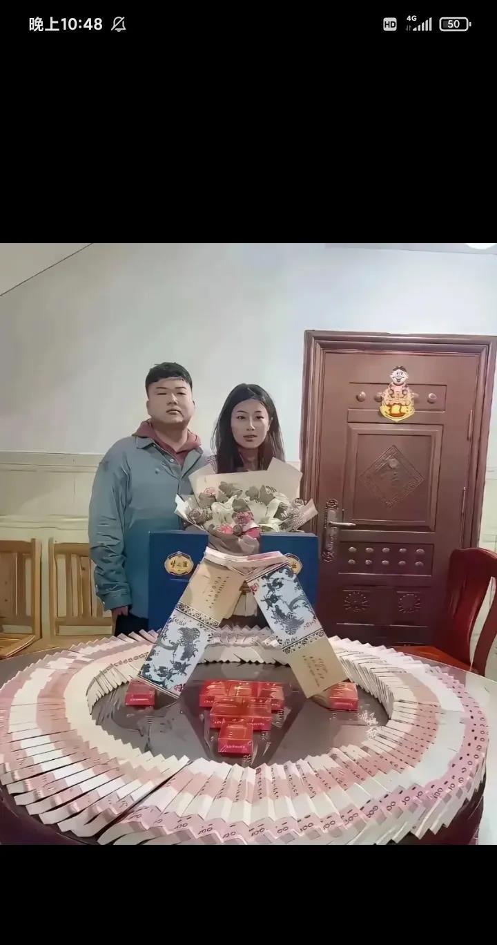他是怎么做到满脸不心疼的？