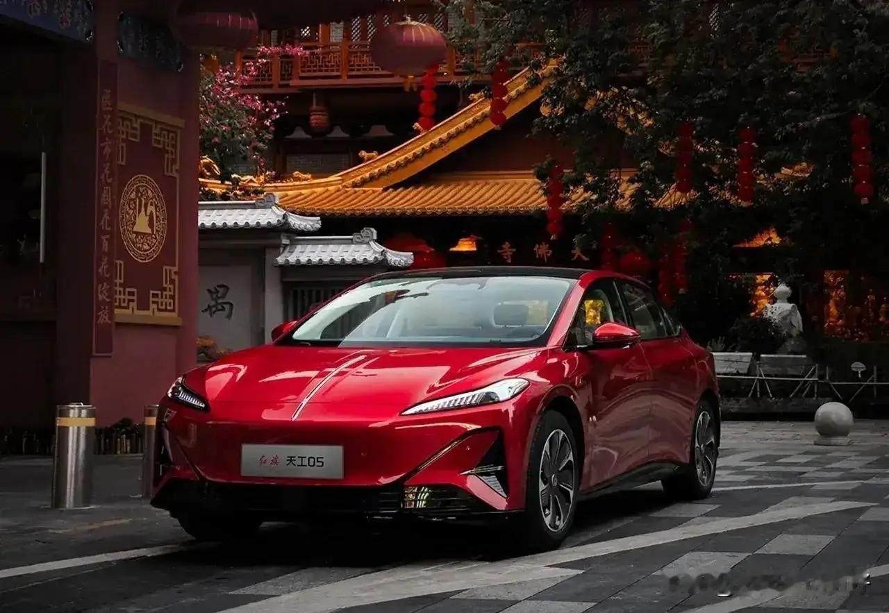 2025买车口诀火了！要面子选宝马，但这款国产车才是真惊喜