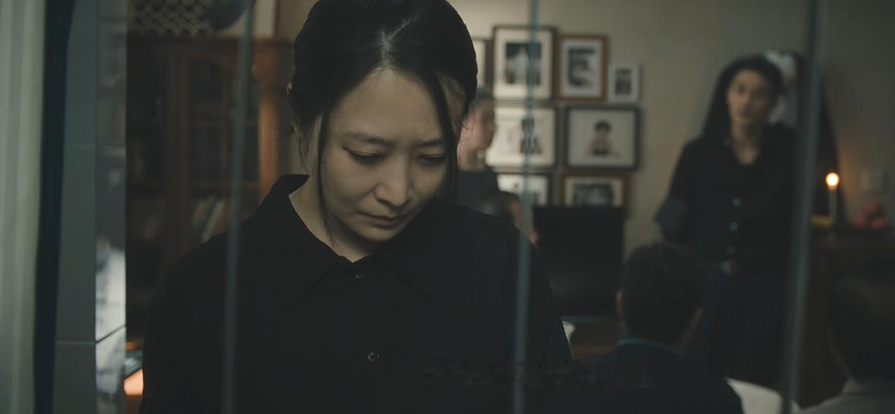 《交锋》：世间最凉不过人心，最薄不过亲戚情分！所谓的亲戚，在马憩母亲去世后，贪