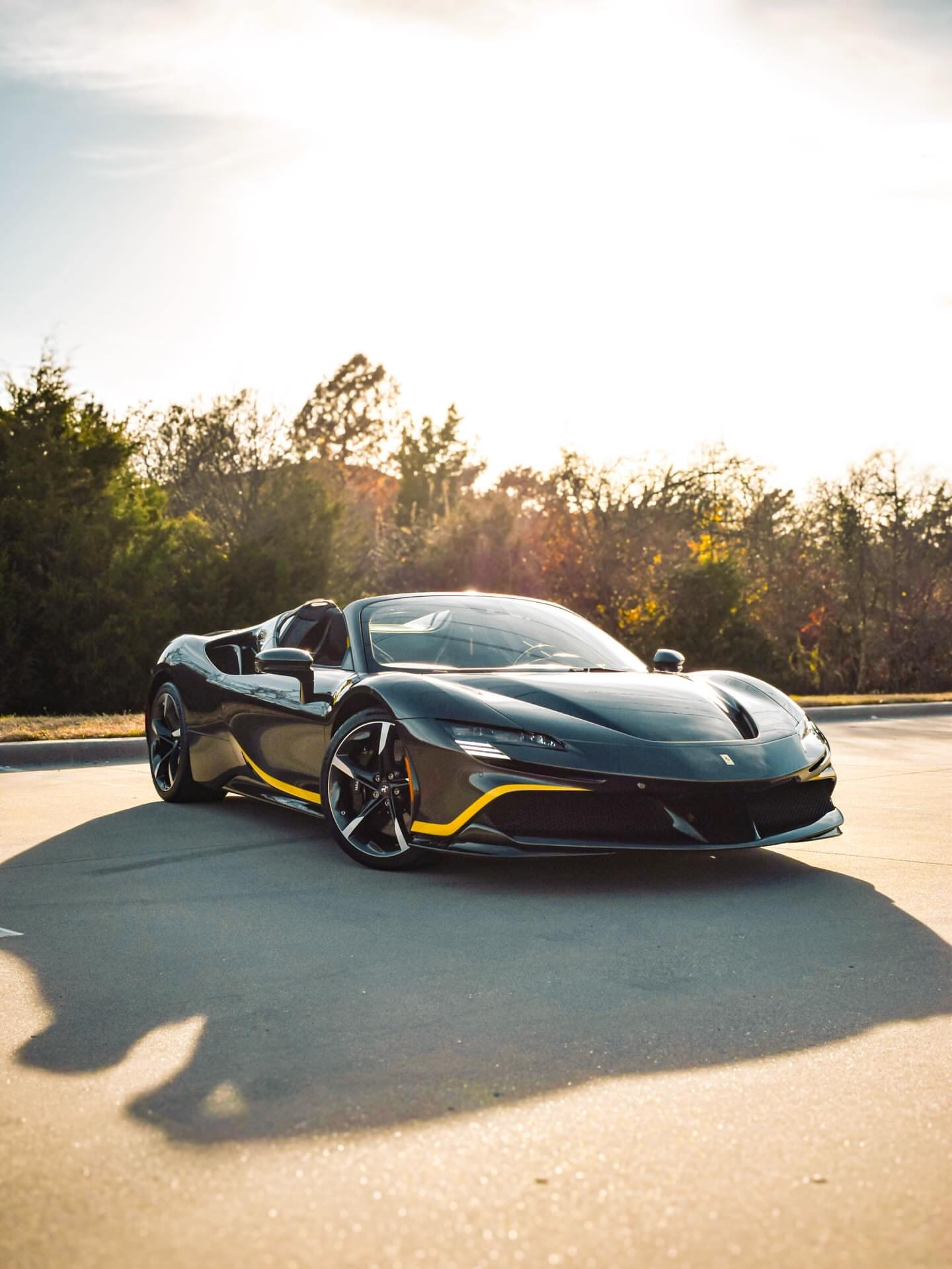 雨打风吹，法拉利SF90Spider的顶盖始终闪耀着光芒..法拉利SF90ca