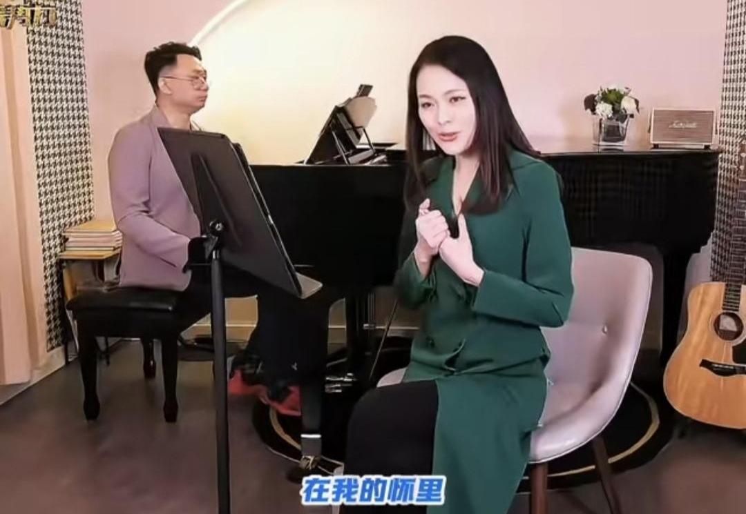 结婚6年连个孩子都没敢要，就为了死磕一个上春晚的名额，这野心到底算拼还是算傻？