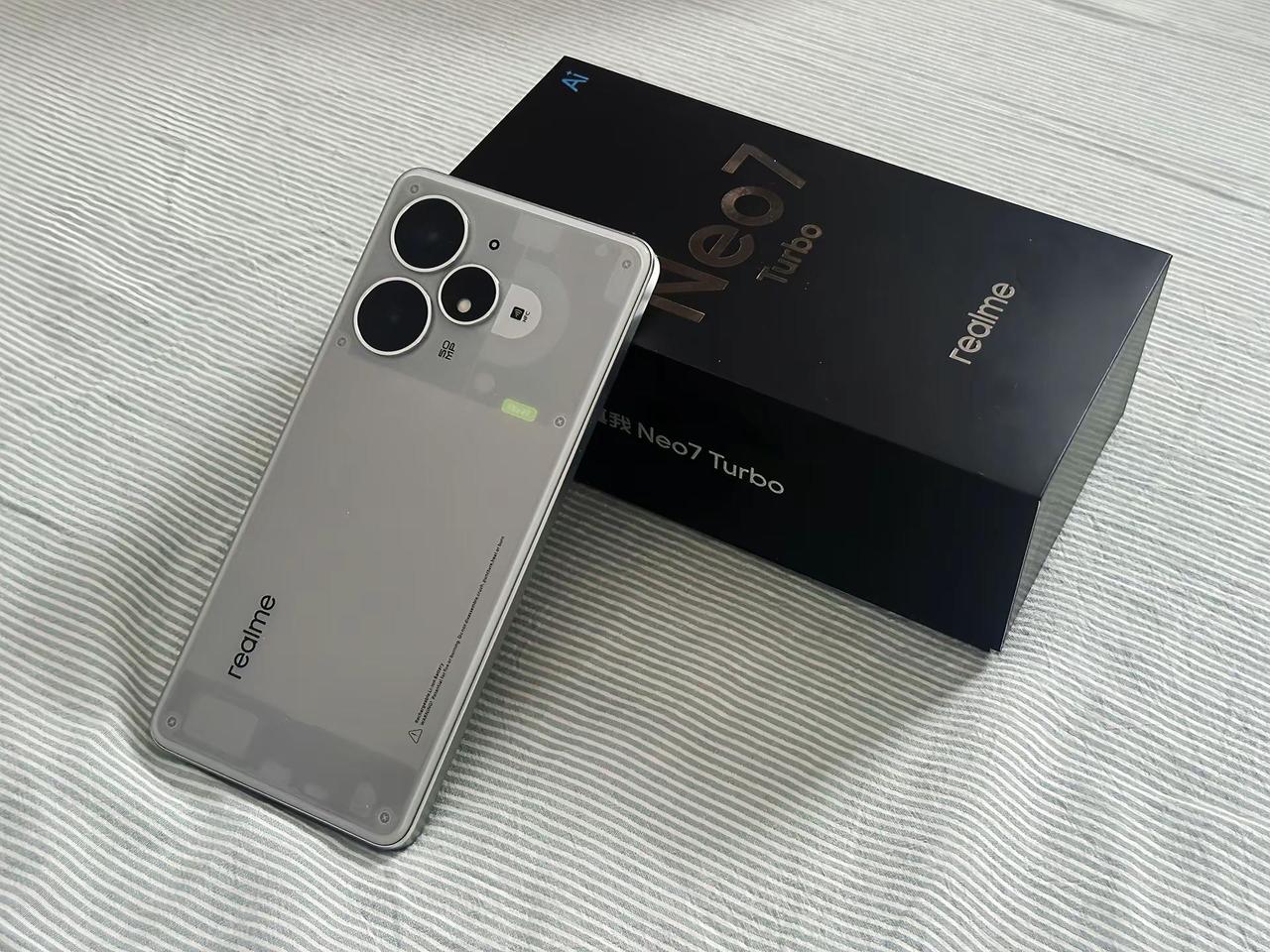 RealmeNeo7Turbo.9400e=9300++用起来比同级的8s