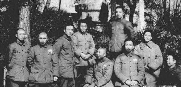 1948年淮海战役：粟裕“随俘随补”让俘虏兵62%也能立功，国民党为何学不会？