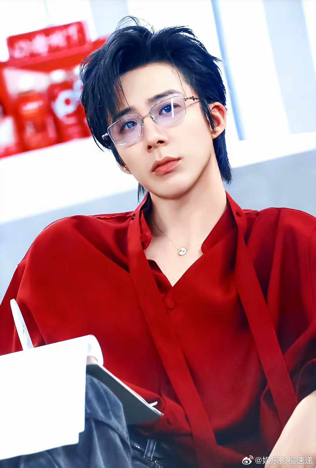 资本终于说实话了！​邓科导演选刘宇宁演《折腰》这事可太有意思了你们知道原著里的