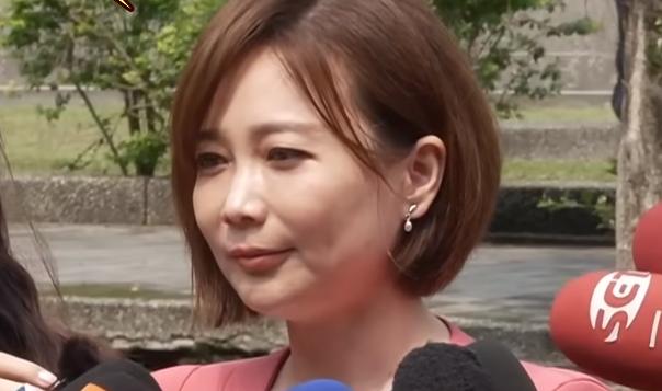 对于高雄表示，将暂缓一笔总额达140亿美元的对台军售，赖清德办公室发言人郭雅慧今