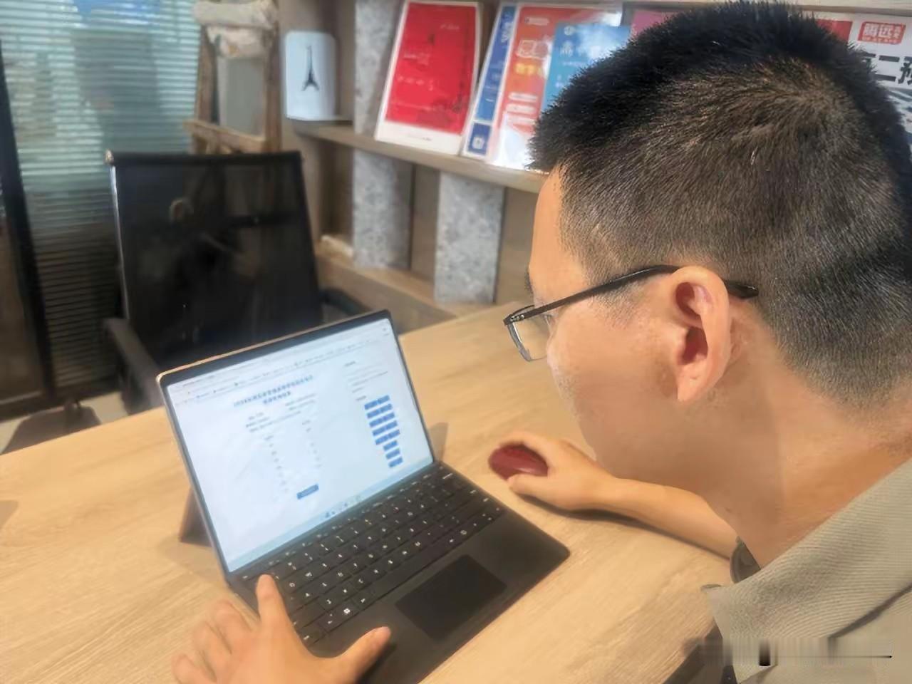 成绩出来了，131分！数学131分，总分131分！拥有两百多万粉丝的湖北数学
