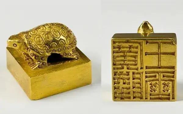 1981年，江苏扬州一农妇修路时，突然发现一枚金光闪闪的印章，哪知道，这印章