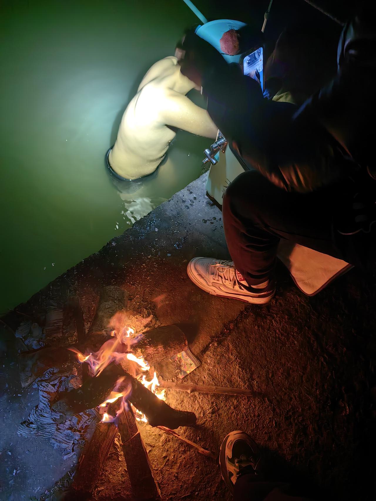 为什么浙江选文科这么多人？最主要的原因是底层学习差的人太多，所以选文科的基础人