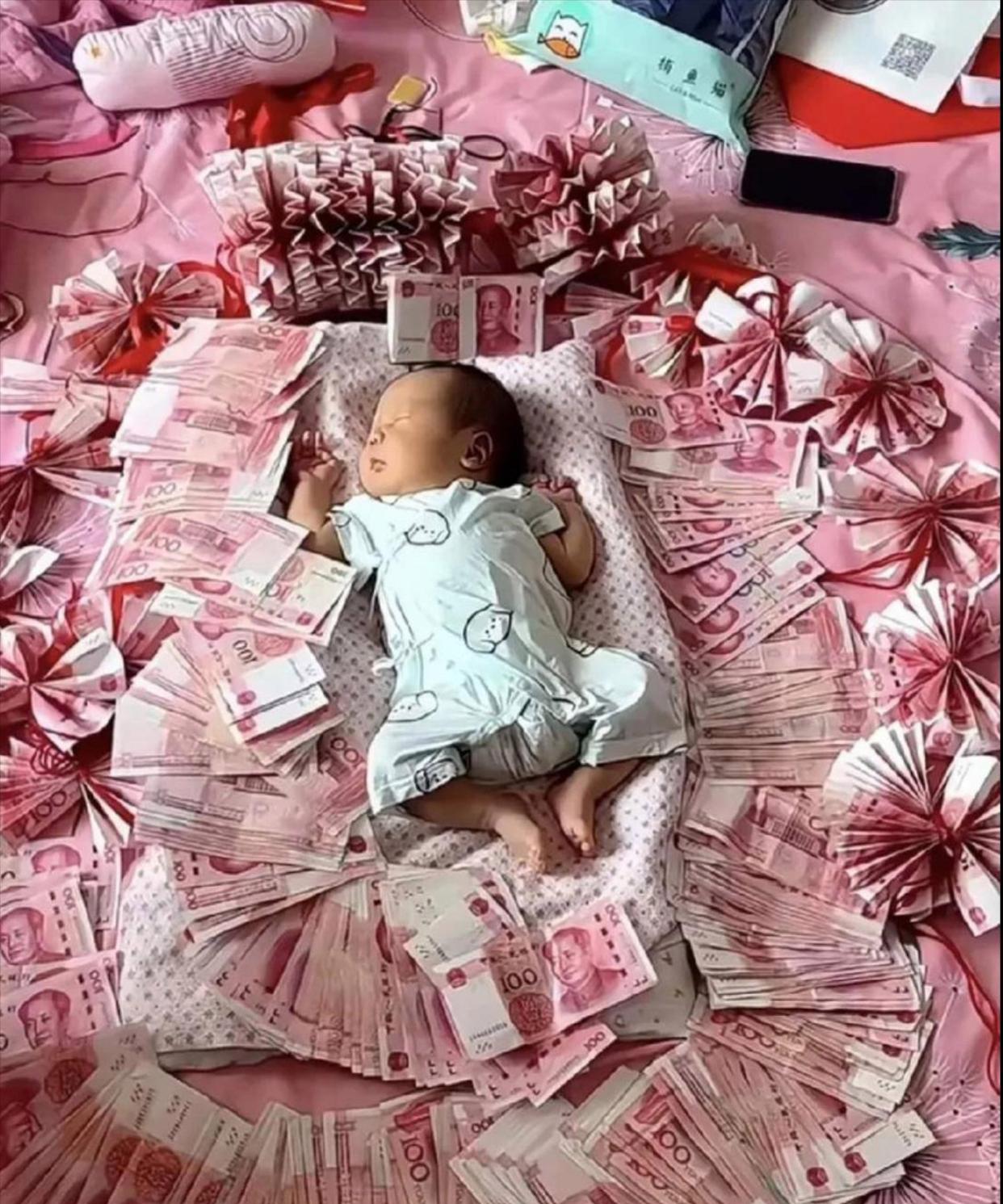 这也太卷了吧？这活脱脱的是一出生就躺赢啊！