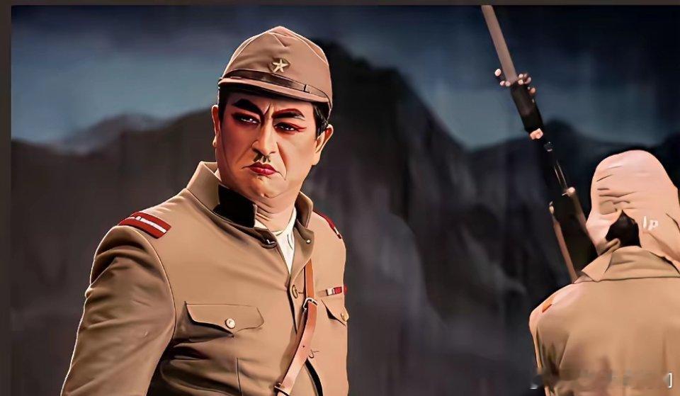 主角，这段都笑抽了，好演员，在哪都抢戏，张嘉益这一段日本小队长，几句台词的龙套，