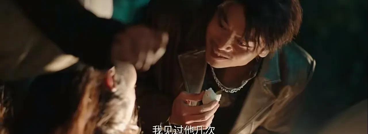 《利剑玫瑰》第9，10集抢先看。原来洛洛并没有被人贩子拐走，常锐只是虚惊一场。
