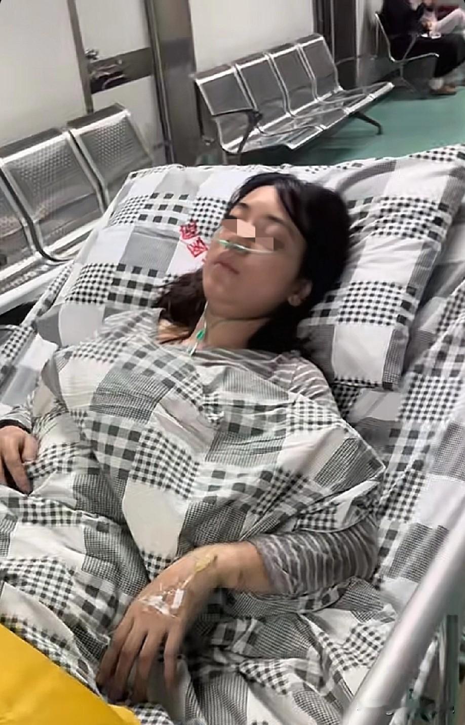 一场无情大火，痛失十二位至亲，唯有大哥一家六口幸免于难，全靠这位有勇有谋的大嫂守