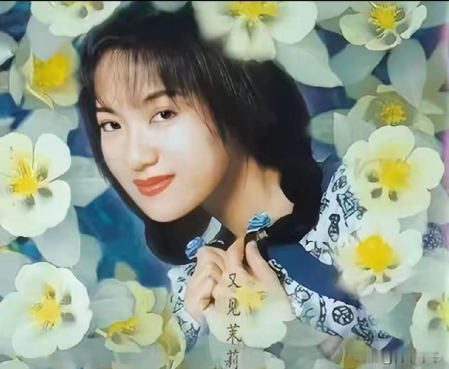 50岁周艳泓近况曝光！错付李厚霖后，嫁初恋被宠成公主50岁歌手