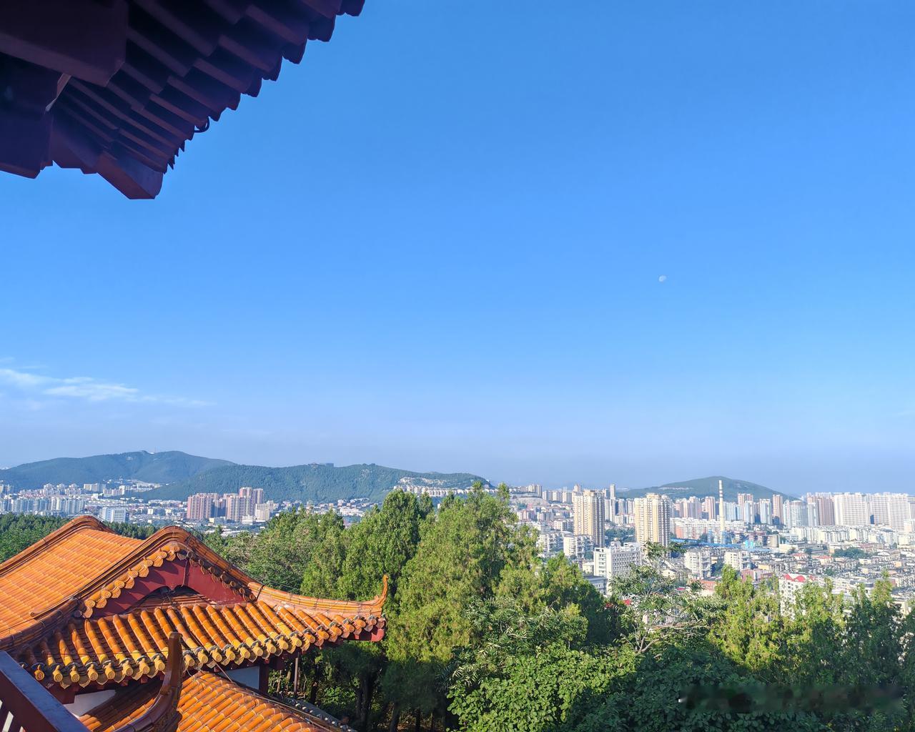 济南买房记。各位大神，给我出出主意吧。前天，我看中了一套房子，房东报价217万