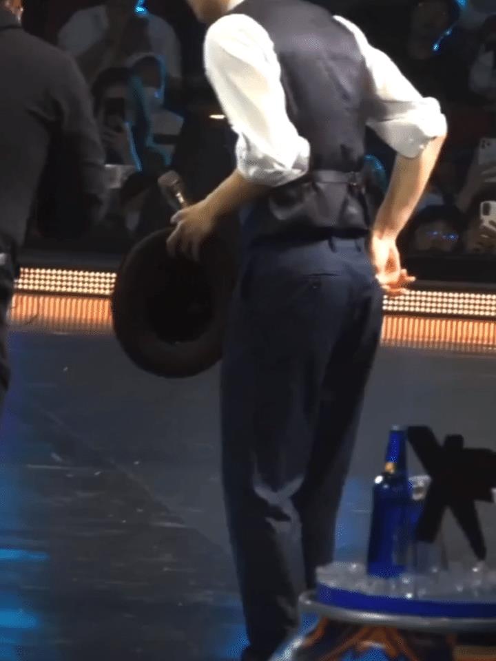 无论是正面还是背面都是这么迷人#王一博#
