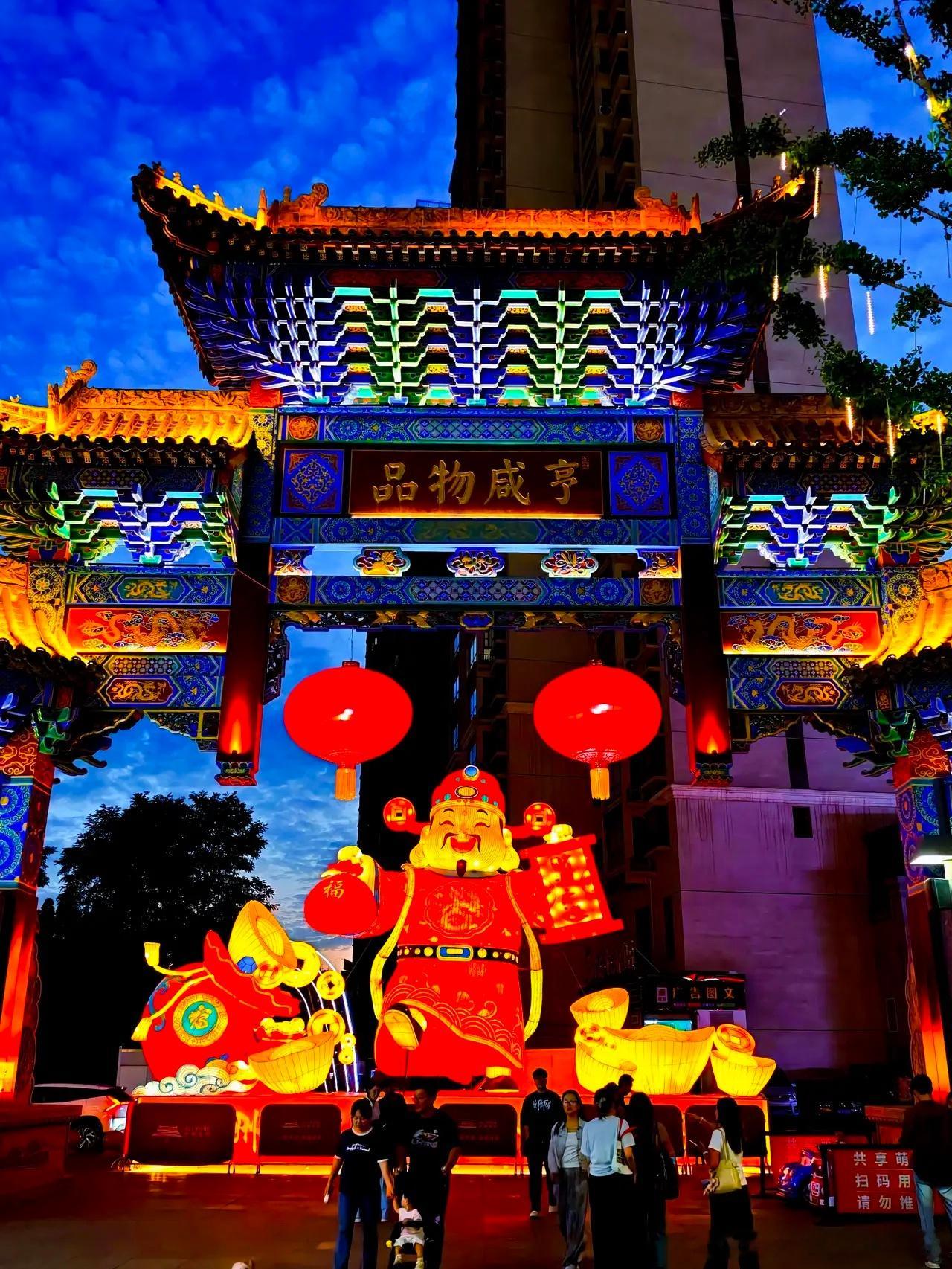 在股市里，要长期赚钱，只有长期持股！即使是做波段、做短线，也只能在自己的长期持股