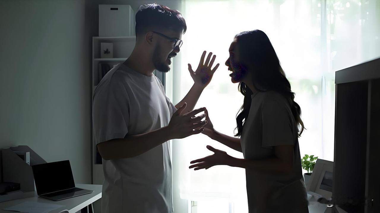 一大清早，楼道里就传来了激烈的争吵声，住在楼下的白大爷和女婿又一次撕破脸大吵，刺