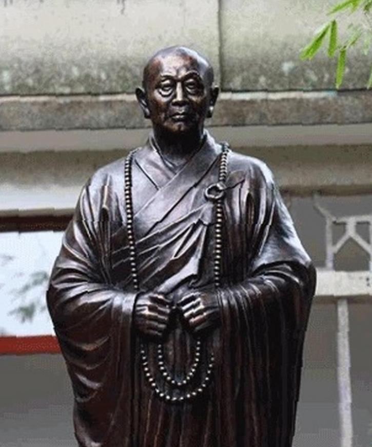 1944年，日军进攻桂林，巨赞法师举起屠刀，手刃了130多个日本鬼子，他杀红了眼