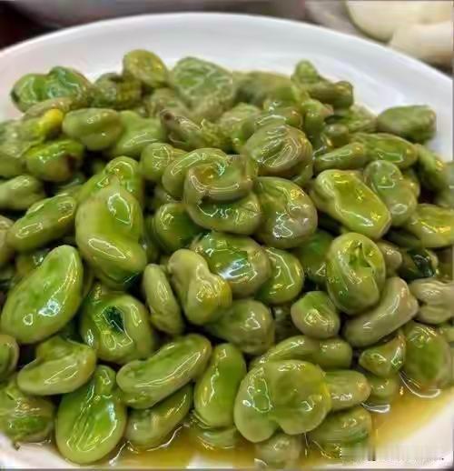 五月吃豆胜过肉！这豆子正当季，一补钙、二通便、三养人五月吃豆胜过肉！这豆子正