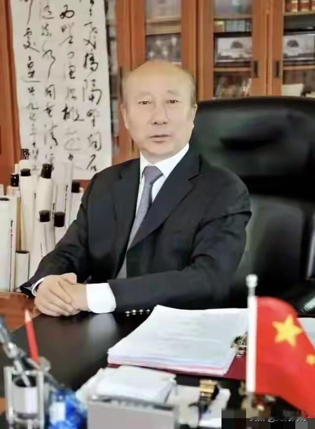 李世杰先生一针捅破了书法评委圈的脓包！73岁的企业家、书法家李世杰先生‌‌，是非