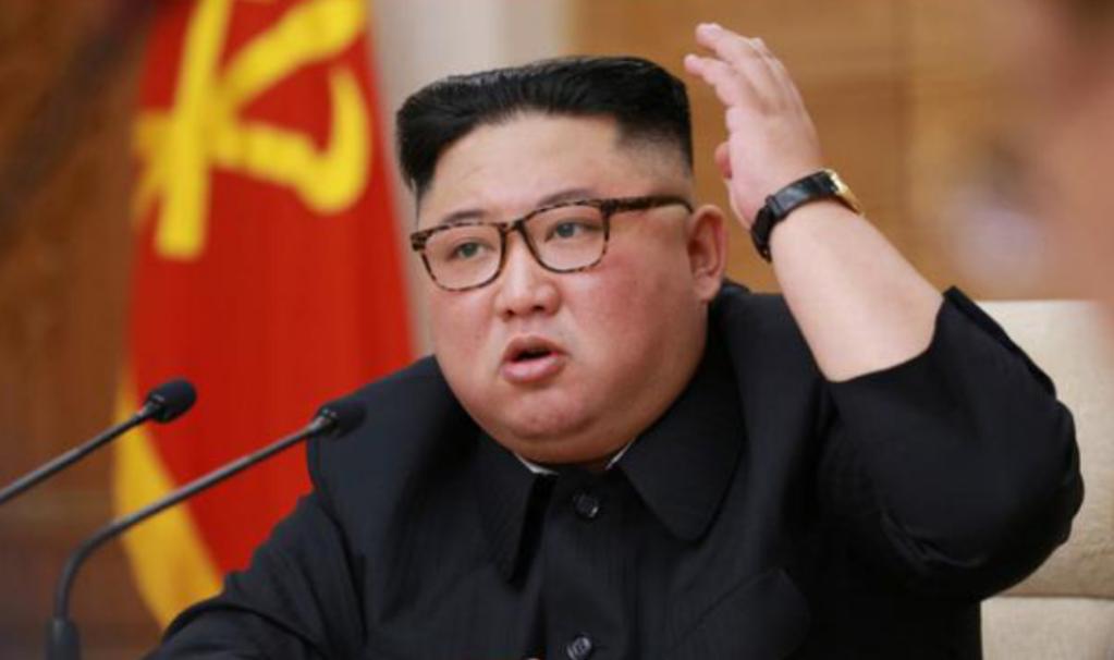 朝鲜终于出手了！金正恩亲自现身，一枚导弹砸向了日本海。来自朝鲜官媒的最新消息