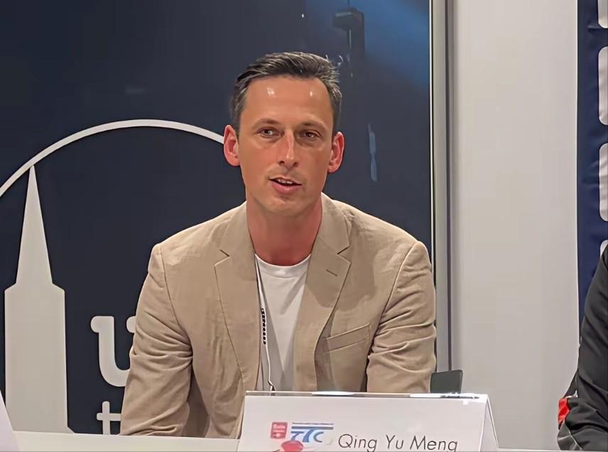 樊振东的影响力到底有多大，听听尼科是怎么说的，他说，樊振东真是太受欢迎了