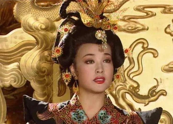 665年，大着肚子的武则天在李治床上看到了亲姐姐武顺。武则天恨恨地对武顺说：“如