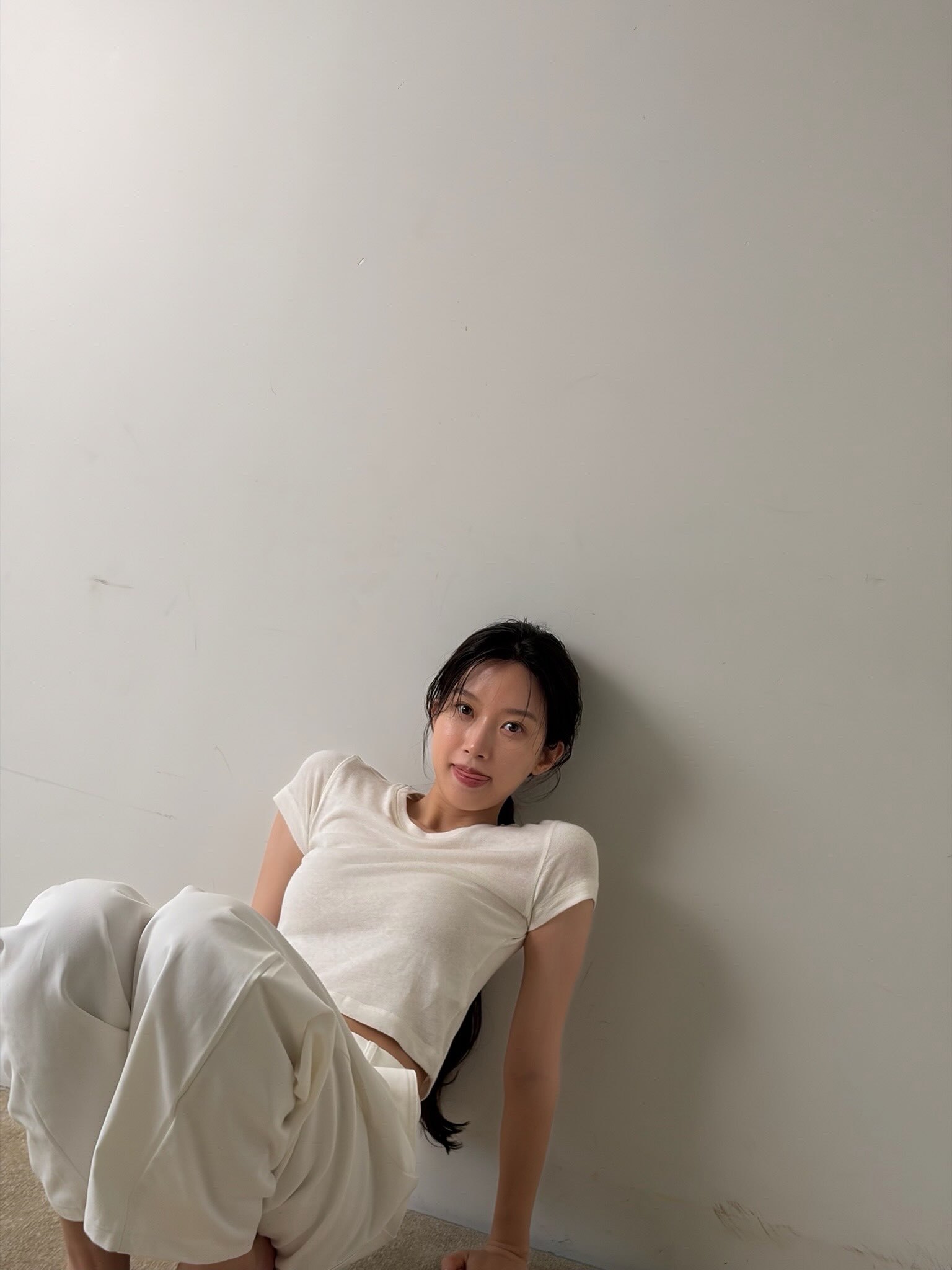 文佳煐INS更新🖤🤍