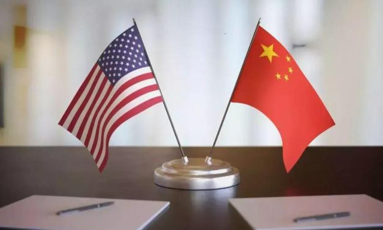 美国总统决定，暂停向台湾地区提供军事援助，原因是要跟中方达成全面的贸易协议！在