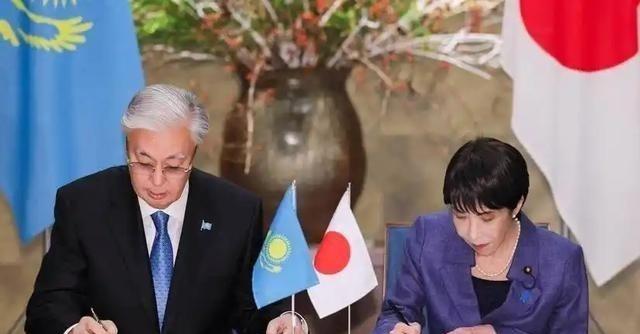 国家利益高于一切，对于哈萨克斯坦总统的“狡猾阴毒”之心，中国心里明白得很，绝对不