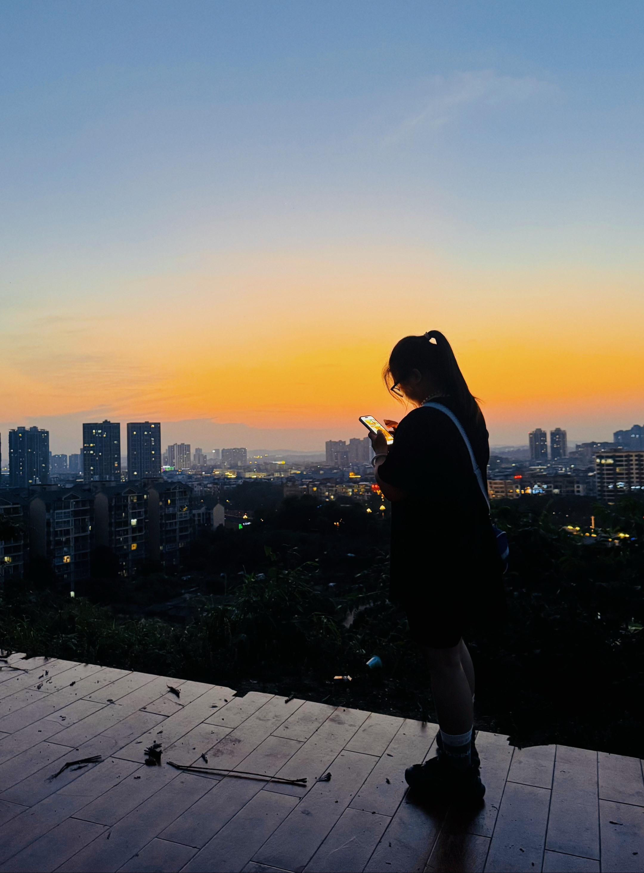 金毛：麻麻，我爱你！