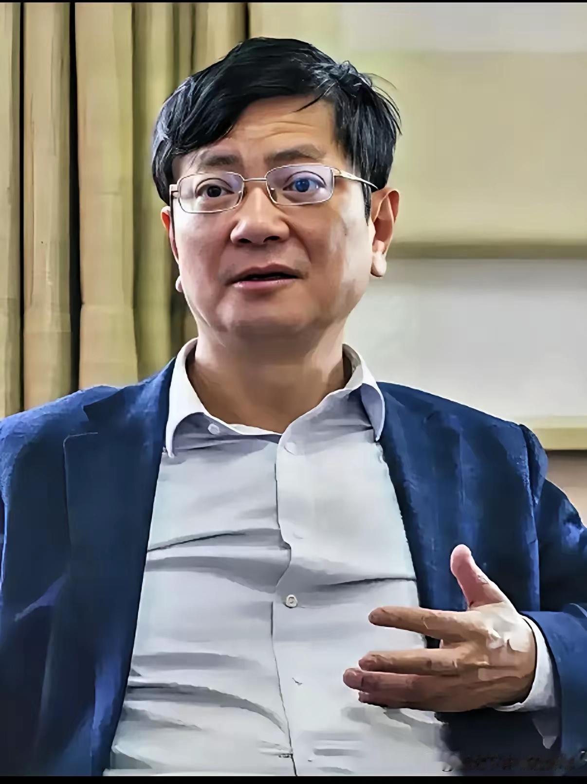 这下家长们不焦虑了吧？教育部明确表示：英语没被踢出高考，而是要提高口语和听力分