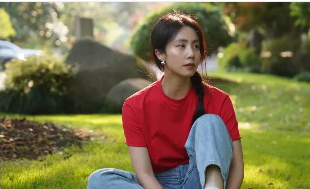 原以为孙莉的大女儿黄多多够漂亮了，没想到他的二女儿更为出挑。孙莉晒与孩子假期期