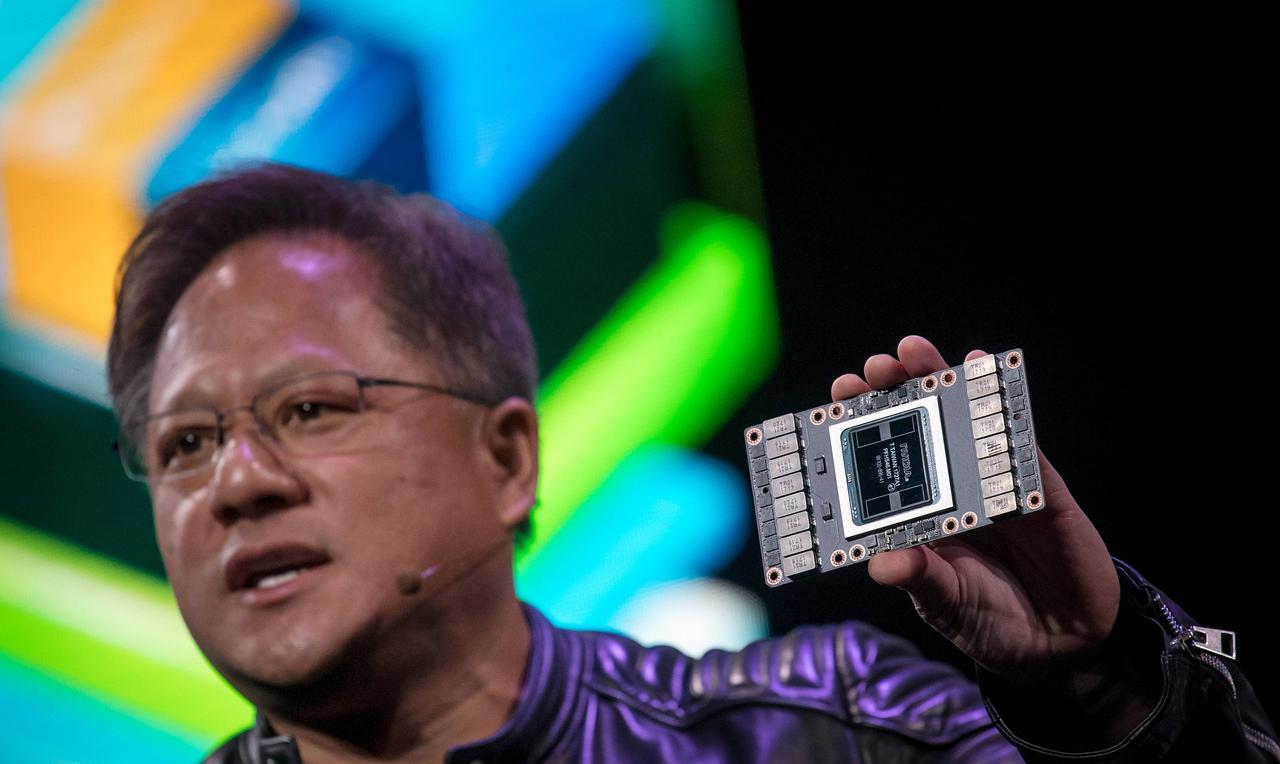 英伟达（NVIDIA）市值突破4万亿美金，成为有史以来第一个市值破4万亿美元的公