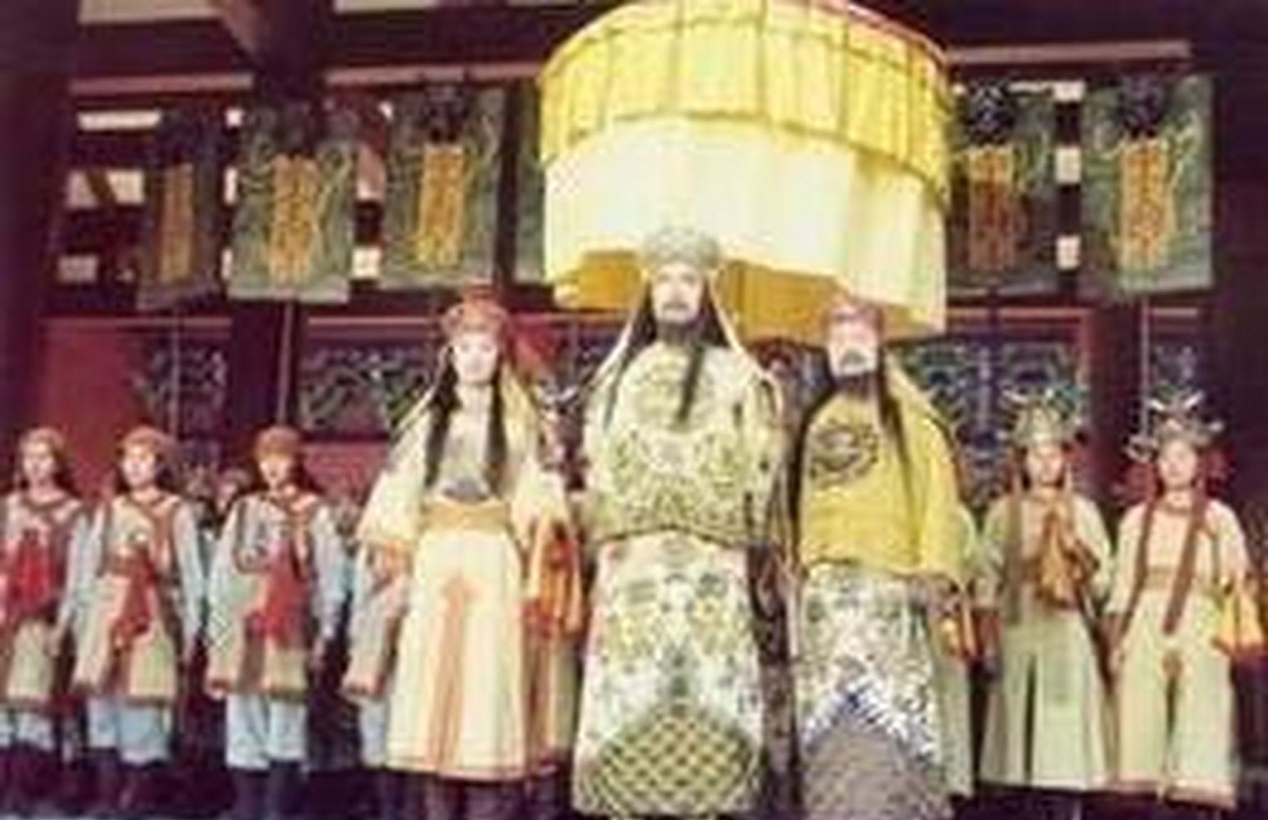 太平天国内部东王杨秀清与北王韦昌辉的矛盾由此开始。当时北王韦昌辉负责为东王、翼王