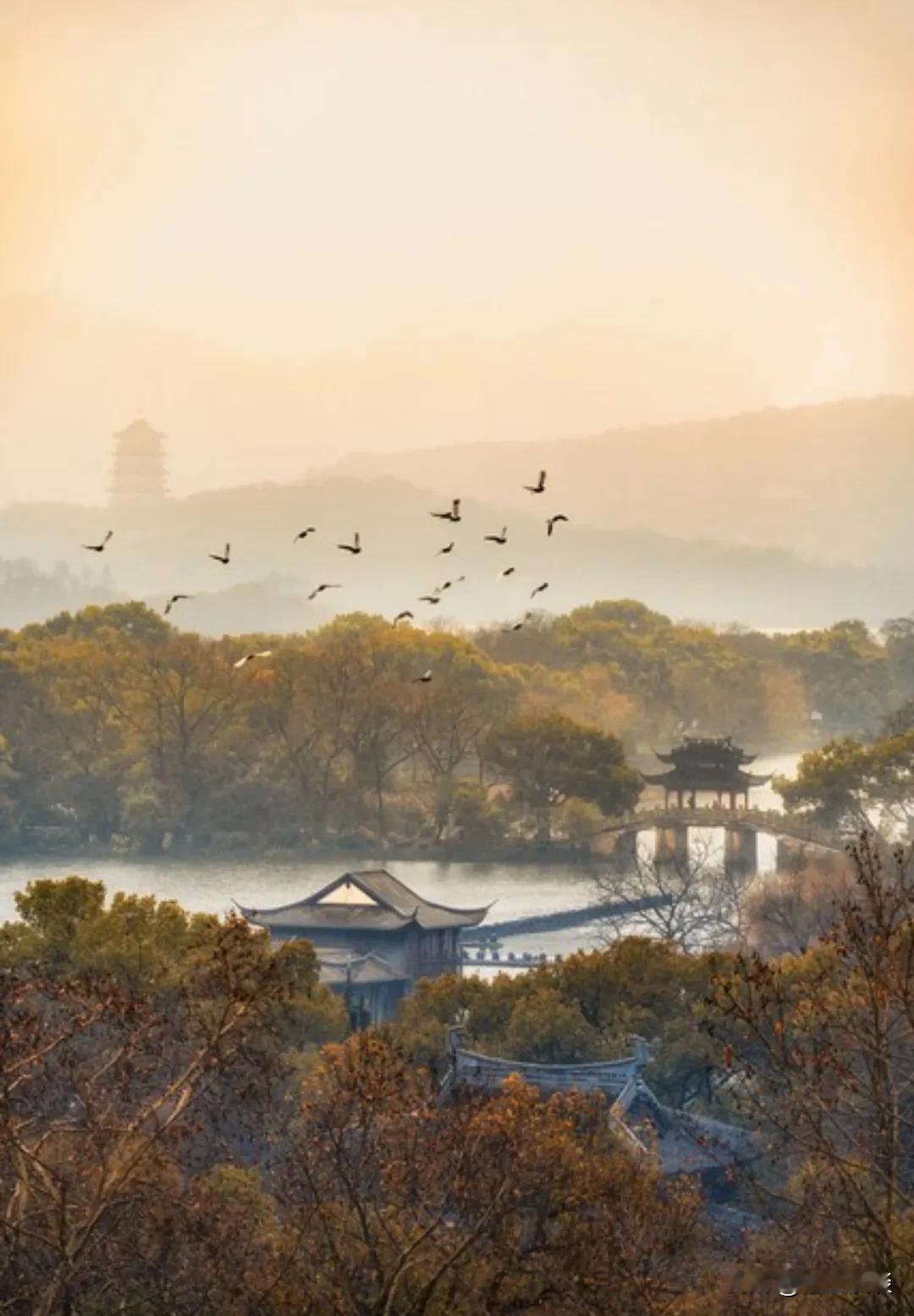 冯唐说：“人这一辈子，不得癌症，不生病，走走瞧瞧，吃吃喝喝，就是福气，如果