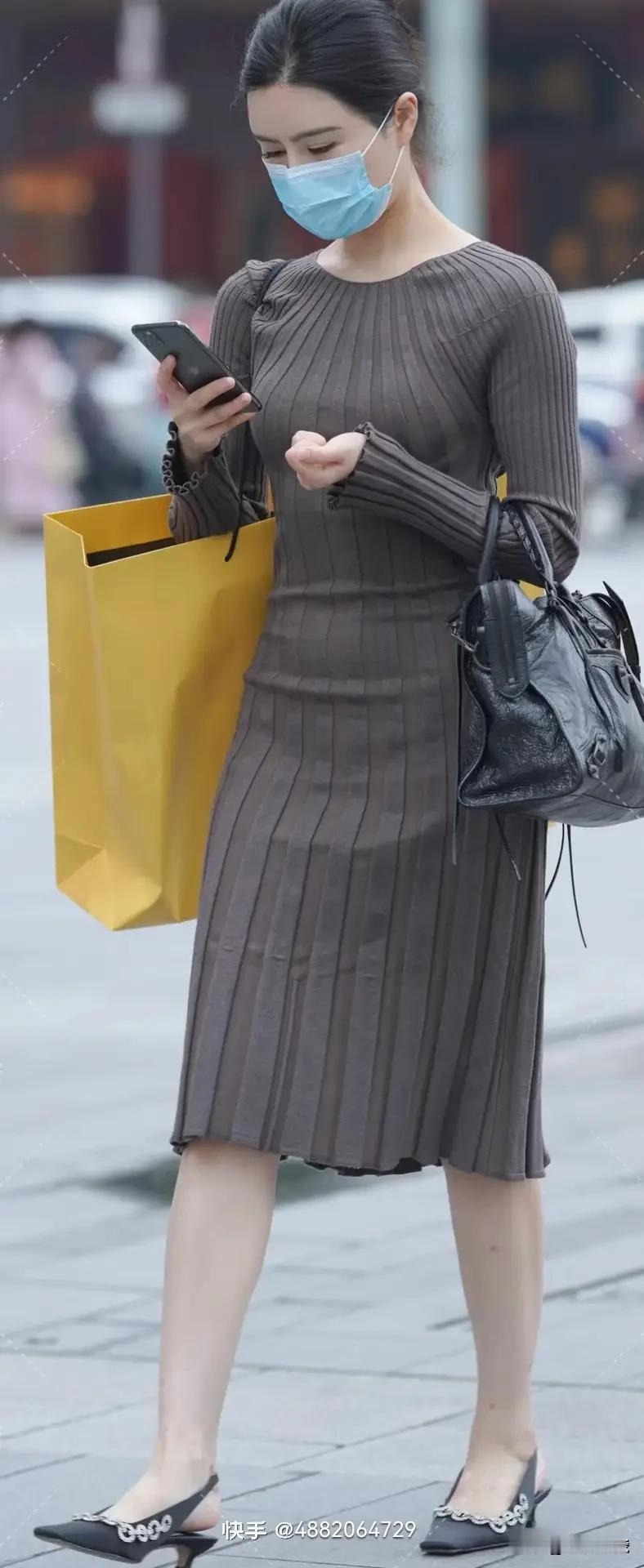 优雅都市风穿搭，时尚与实用性并存！👗👠💼