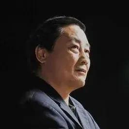 王思聪做梦也想不到宗庆后有私生子让他老爸王健林和自己竟然躺枪了。曾经。宗庆