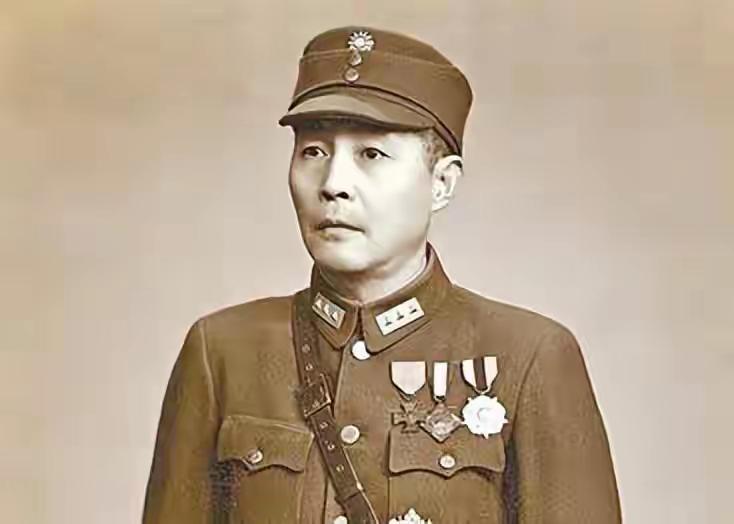 有一次陈赓住进一家豪华旅馆，没想到碰上敌军官直接问他是不是陈赓，他脑筋一转就巧妙