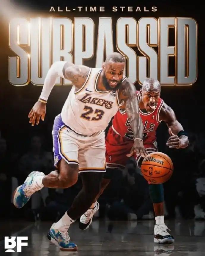 詹姆斯如果今年拿到了总冠军。而且他还在４１岁的年龄，打出了场均２０分以上的数据，