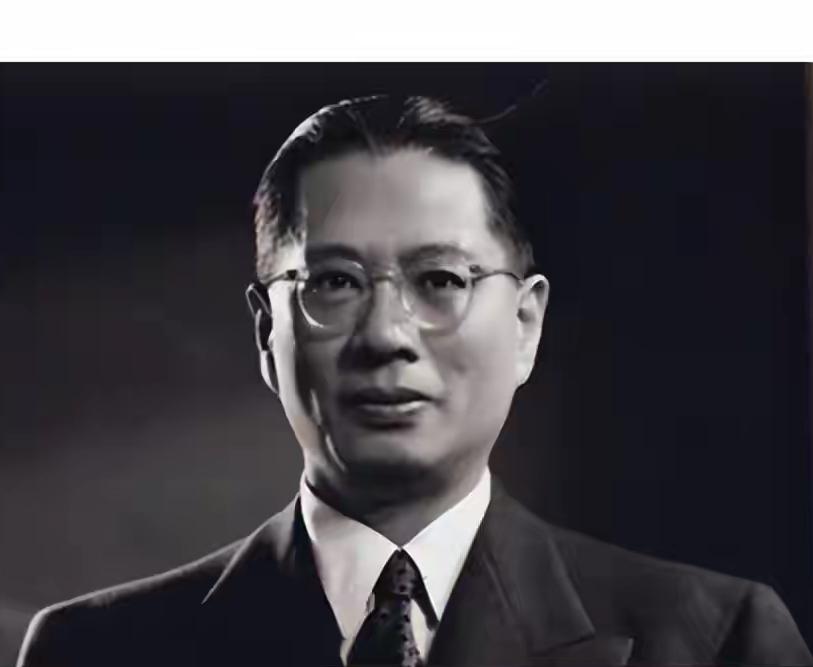 民国时期，有些国外留学归来的经济学家，建议中国发展自己的工业，自己生产武器、机床