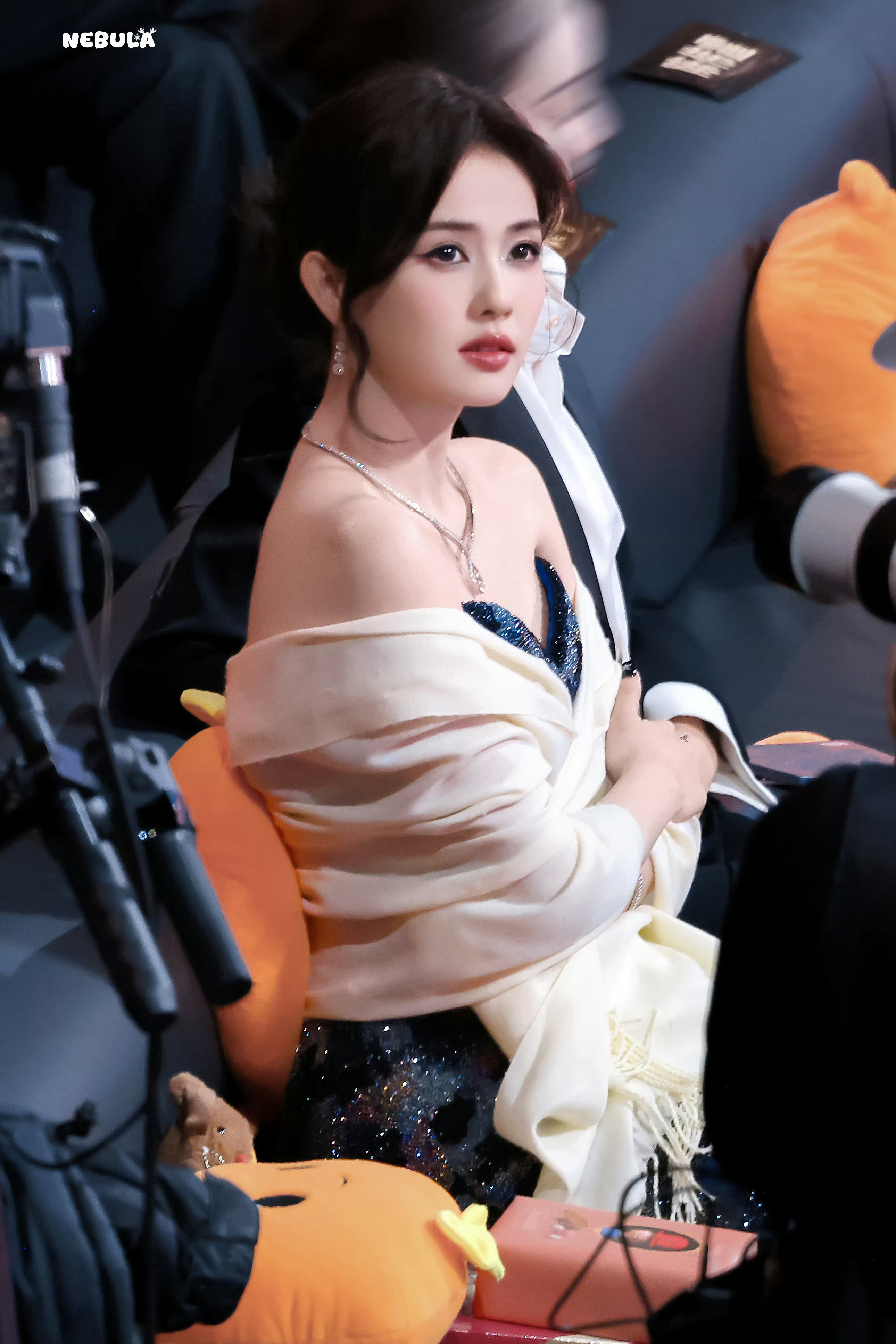 白鹿完全闪耀女明星此等美貌请多多进组彻底沦陷在姐姐的美貌里🤤