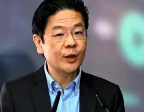 中美起冲突，新加坡挺美国；中日起冲突，新加坡挺日本；中菲起冲突，新加坡挺菲佣；中